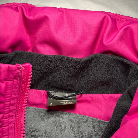 Pink Nike Puffer Jacket - Picture 4 of 4